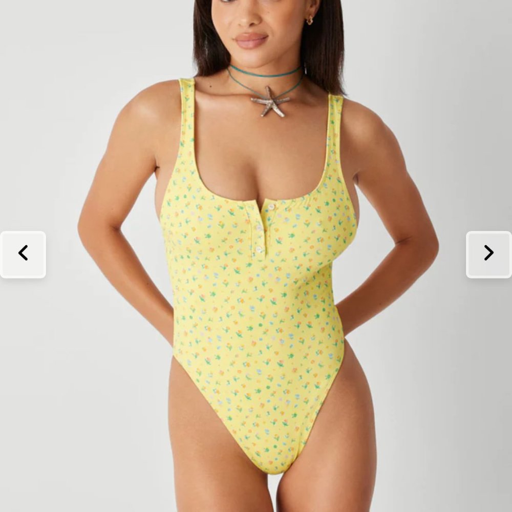 Frankie's Bikinis X Pamela Anderson Onepiece Size S